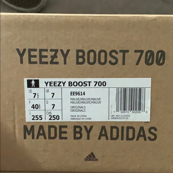 YEEZY BOOST 700 MAUVE - Picture 3 of 9